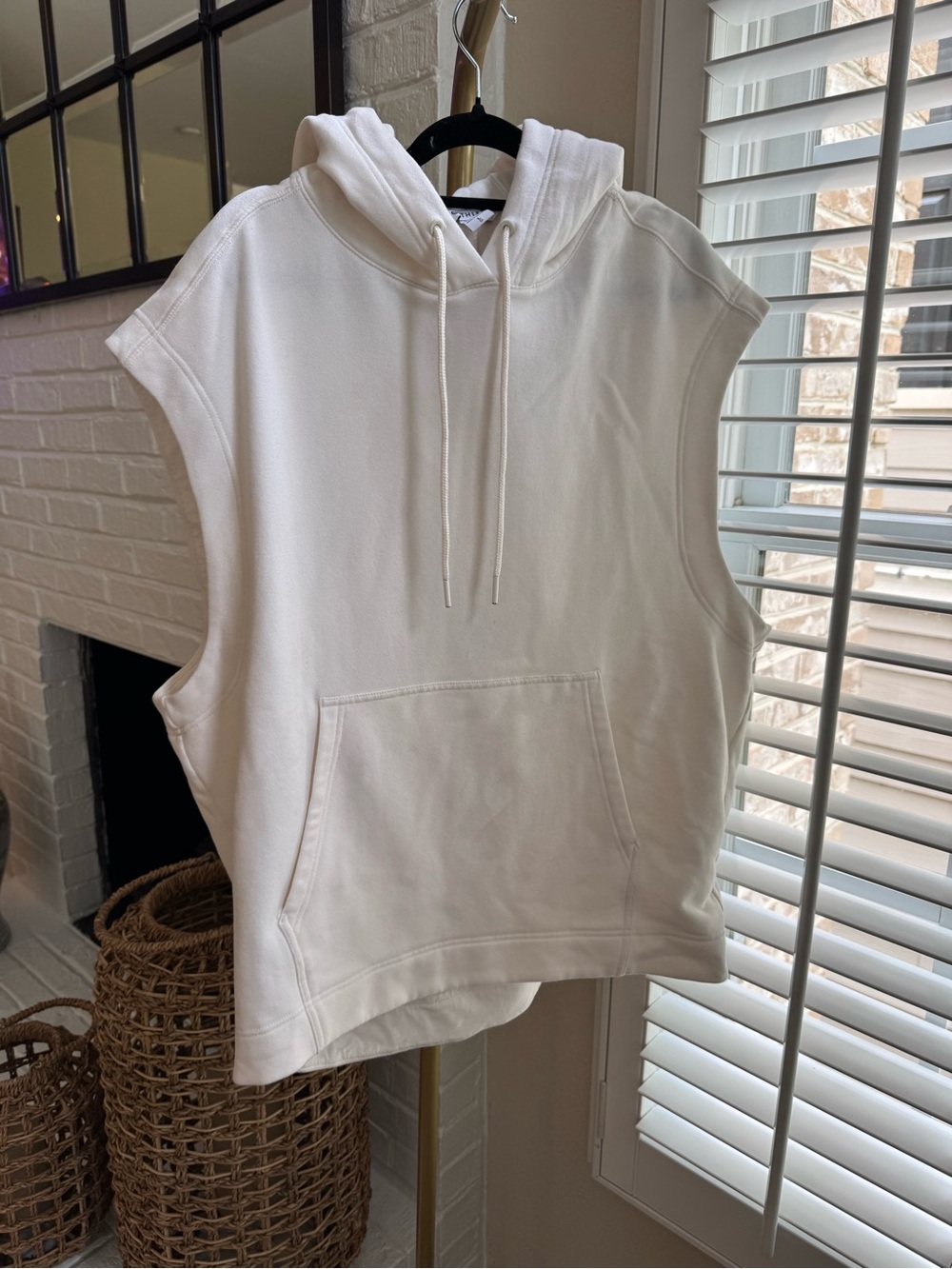 Athleta Sundown Sleeveless Hoodie